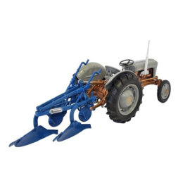 Ferguson Goudbuik met Ransomes Ploeg UH7126.