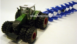 Fendt 936 on 8 wheels +7 Scissor plow reversible. SI1955 Siku Scale 1:50