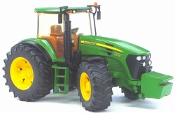 John Deere 7930  Bruder BRU03050 Schaal 1:16