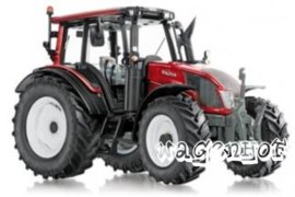 Valtra N143 HT3 tractor.  Wi7326  Wiking. Schaal 1:32