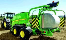 John Deere grote balenpers met wikkelaar BRU02032 Bruder.