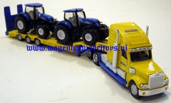 USA low loader with 2 NH tractors. SI1805. Siku Scale 1:87
