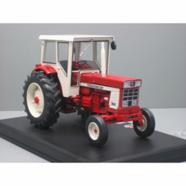 IH 946 2wd REP 108 Replicagri. Scale 1:32