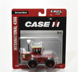INTERNATIONAL 4366 trekker  Dubbel lucht ERTL14573. 1:64