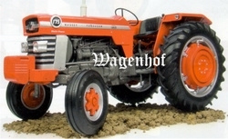 Massey Ferguson 175 tractor  Universal Hobbies.  Schaal 1:16