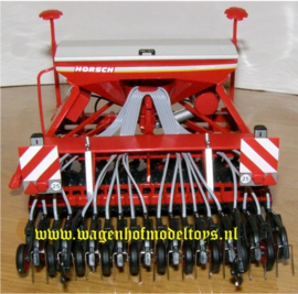 Horsch zaaicombinatie . ROS601383.  ROS Schaal 1:32