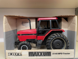 CIH 5140 tractor with FWD Ertl696 1:16.