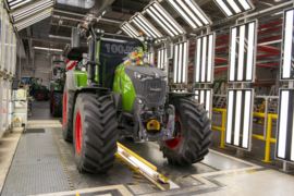 FENDT 728 VARIO GEN 7 gelimiteerde uitgave vanwege100000 echte  tractoren geproduceerd
