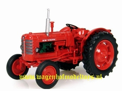 BM - Volvo 350 tractor UH6101 Universal Hobbies Scale 1:43