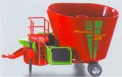 Feed mixer wagon Si2450 Scale 1:32