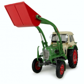 Fendt Farmer 2 met Fritzmeier cab en voorlader. UH4946 Schaal 1:32