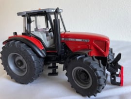 MASSEY FERGUSON 8270 Beursmodel L.C.N.2002 SIKU.