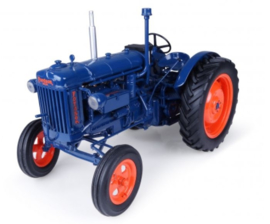 Fordson E27N.  Universal Hobbies  UH2638. Schaal 1:16