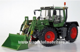 Fendt Xylon 522 with front loader W-1019 Weise Toys Scale 1:32
