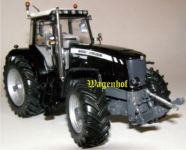 Massey Ferguson 7499 black Edition (4000 stuks)  Univers Schaal 1:32