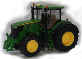 John Deere 7310R tractor Britains. BR43088A1 Schaal 1:32