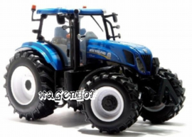 New Holland T7.220 tractor BR42887 Britains (TOMY) Scale 1:32