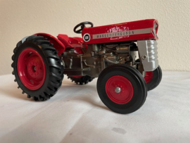 MASSEY FERGUSON 135 Scale Models 1:16 FT-0813.
