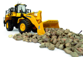 KOMATSU WA600-8 wheel loader UH8153 scale 1:50.