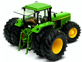 John Deere 4755 tractor on double air SCHUCO SC07789 1:32.