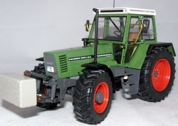 Fendt Favorit 615 LSA 1/32 Weise-Toys Schaal 1:32