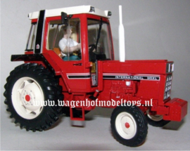 IH 845XL 2WD tractor.  REPACA2012 Schaal 1:32