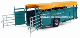 Rolland V64 animal transporter UH4122 Universal Hobbies Scale 1:32