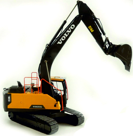 VOLVO EC220 El crawler crane with Bucket and S70qc/quick coupler AT3200115. 1:32.