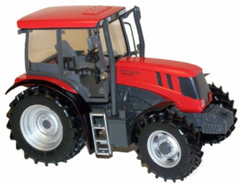 Kirovetz K3180 ATM tractor  Universal Hobbies  Schaal 1:32