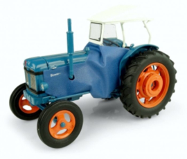 Fordson Power Major with Sirocco jacket and cap. UH5306 Scale 1:32