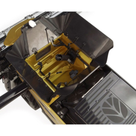 NEW HOLLAND CR11 Combine Harvester GOLD EDITION. UH6829