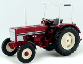 IH 433 tractor with safety frame from Schuco. SC7794. Scale 1:32