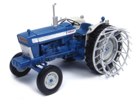 Ford 5000 met kooiwielen UH4879 Schaal 1:32