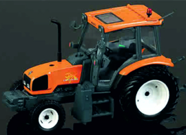 Renault ERGOS 100 2WD Universal Hobbies UH2215.