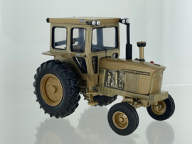 Tractors, implements and accessories Scale 1:32