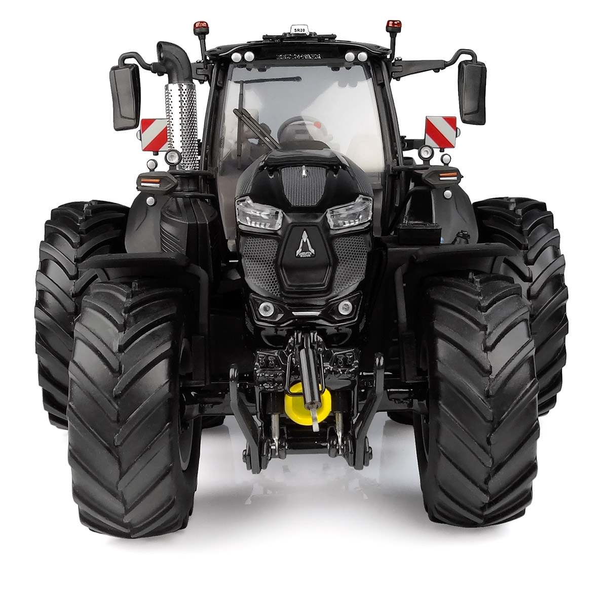 DEUTZ-FAHR 8280 TTV WARRIOR-GLOSS BLACK UH6834. 1:32