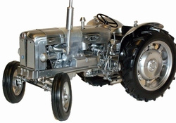 FORDSON Power Major UH2639A Scale 1:16