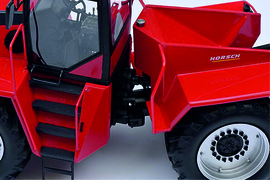 Horsch K 735 tractor in Red SCHUCO SC9123 1:32 PRO.