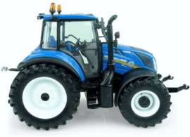 NH T5.110 tractor  UH5264.  Met fronthef Schaal 1:32