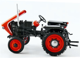 Kubota T15 tractor UH4898 Universal Hobbies Schaal 1:32