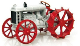 Fordson F op ijzer (1917) Schaal 1:43