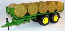 Rolling round bales wagon with straw Si2891 Scale 1:32