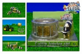 Feeding ring with 1 hay bale and 1 cow. - KG571961 Kids Globe Scale 1:32