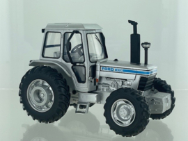 FORD 8700 trekker in Silver BR43409S. 1:32