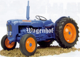 Fordson Dexta (1960-1962 ) Universal Hobbies Schaal 1:16