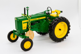 JOHN DEERE 720 DIESEL tractor Precision no 10 ERTL5832.