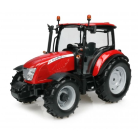 McCormick X 4.70 tractor UH4945. Universal Hobbies Scale 1:32