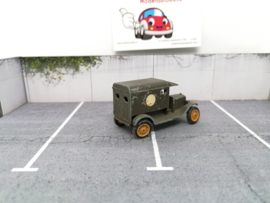 Ford T model 1919 ambulance groen