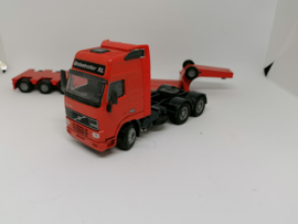 Volvo FH16 520 Globetrotter XL met dieplader