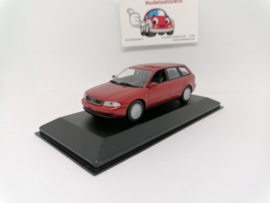 Audi A4 Avant 1995 B5 rood